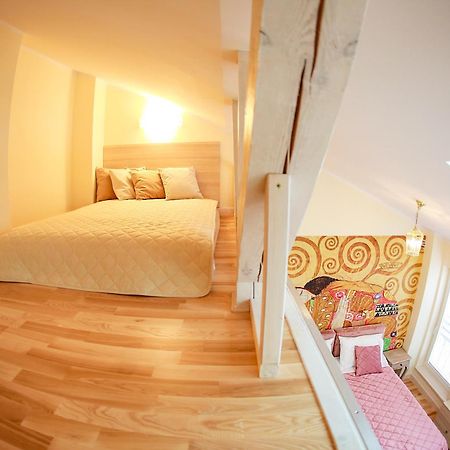 Sky&Light Apartments 크라쿠프 외부 사진